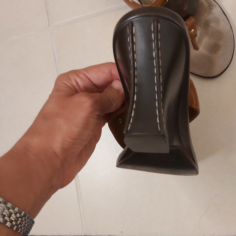 Brown wedge - Picture 3 of 7